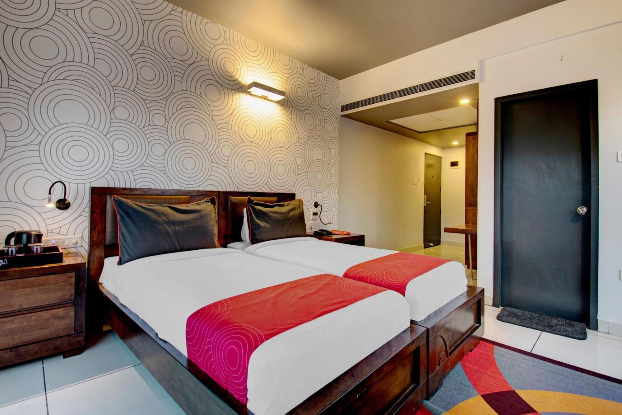 Super Townhouse Ulsoor Hotel Bangalore Bagian luar foto